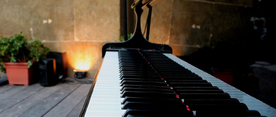 instumental piano, royalty free music